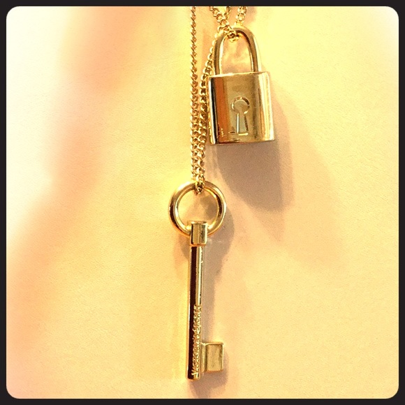 Victorias Secret Necklace - Picture 1 of 7